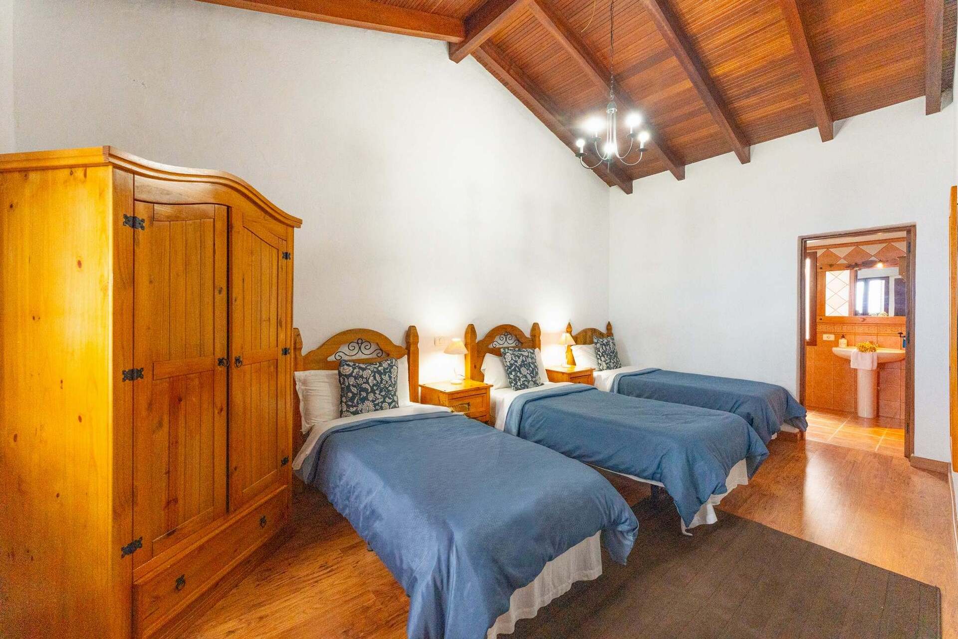 varwwwvhostsaviratodesign.comsuncanarias.com .aviratodesign.comwp contentuploads72 2.jpg